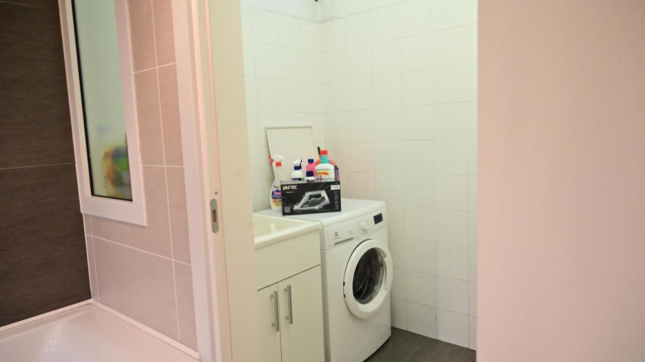 Appartamento Fabio'S Bnb Milano Esterno foto