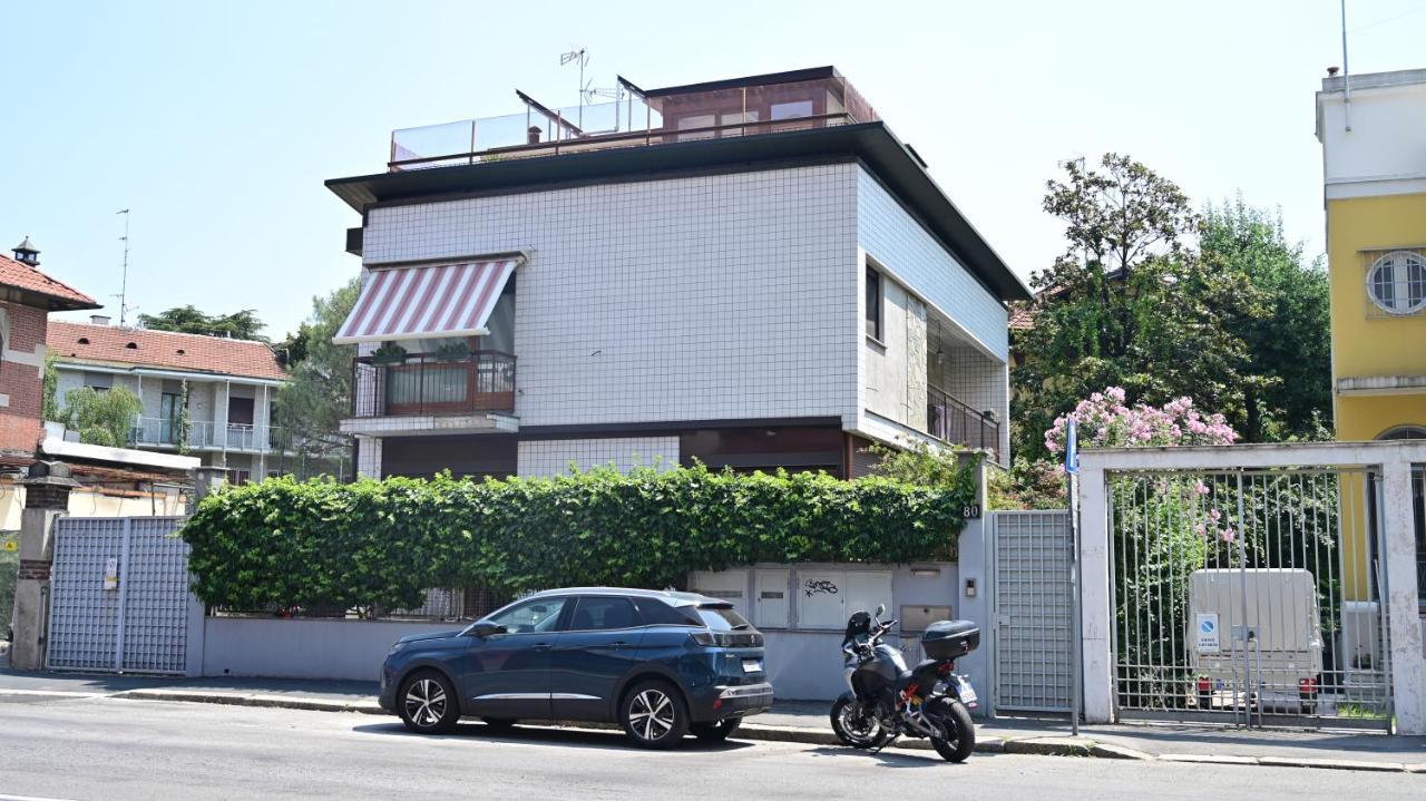 Appartamento Fabio'S Bnb Milano Esterno foto